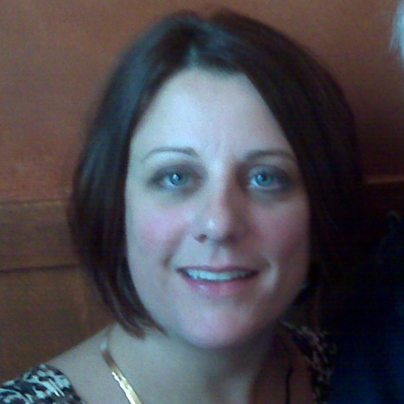 Meet your Posher, Jennifer - Picture 1 of 1